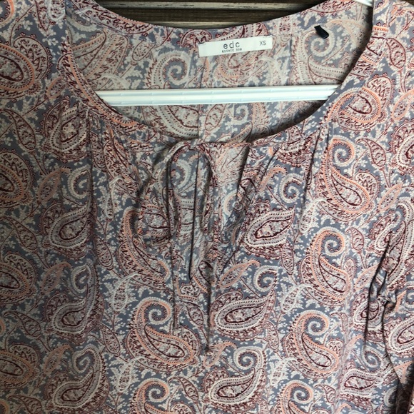 Top - Picture 4 of 4